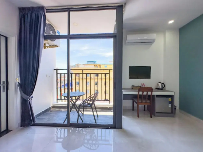 C-Hotel