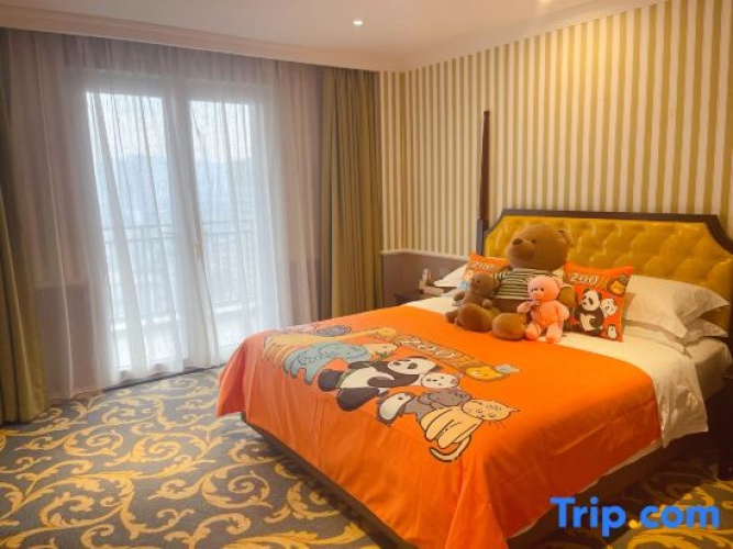 Family Suite with balcony and with view