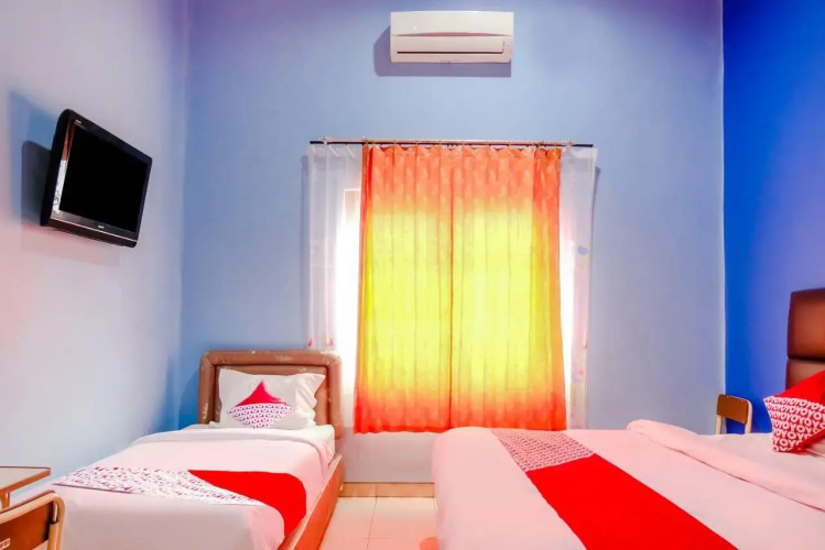 778 Guest House Amalia Malang