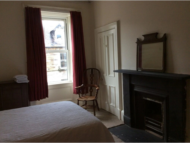 6BR Victorian 2 Story Tenement for 11