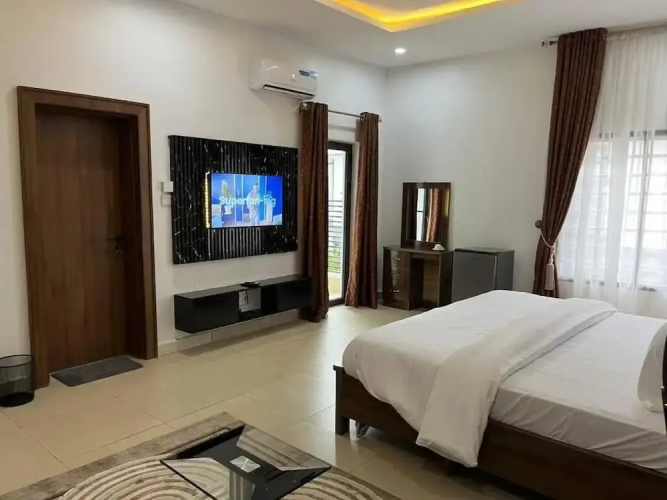 Lugbe RestHouse