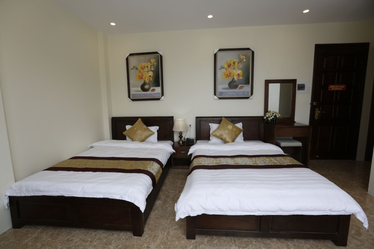 Standard Twin room with balcony