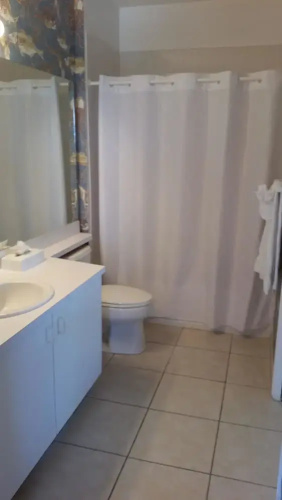 Olde Marco Inn 401