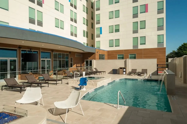Aloft DFW Airport North