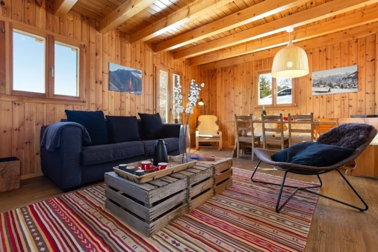 2 Bedrooms Chalet