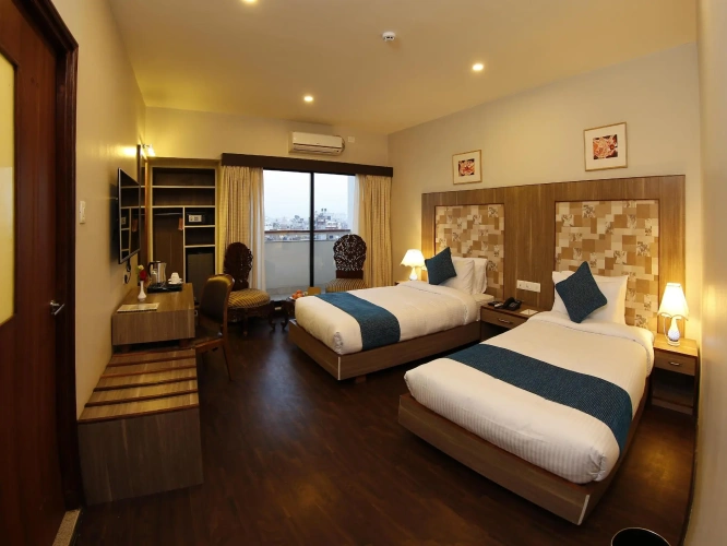 Deluxe Double room with city view