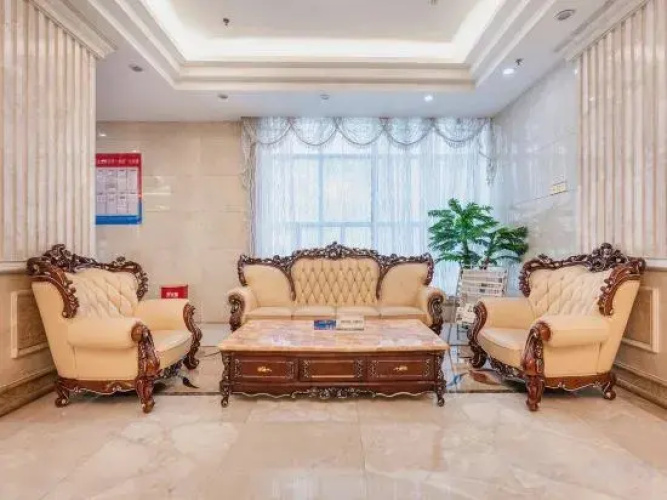 Huayu International Hotel