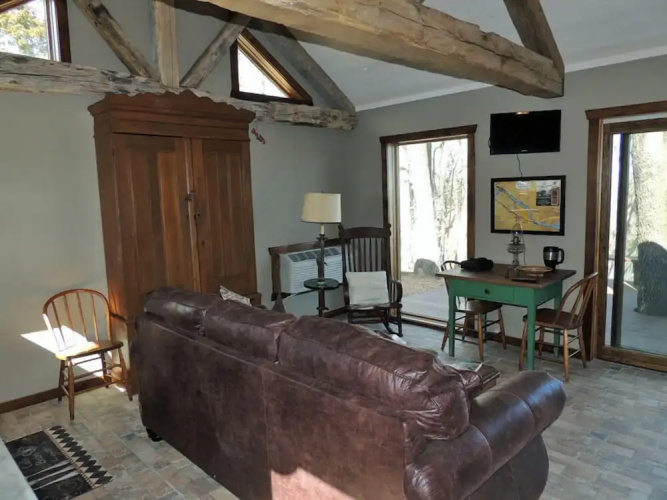 Pinckney Bend Bed & Breakfast
