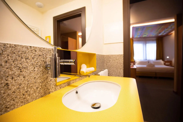 Omama Hotel
