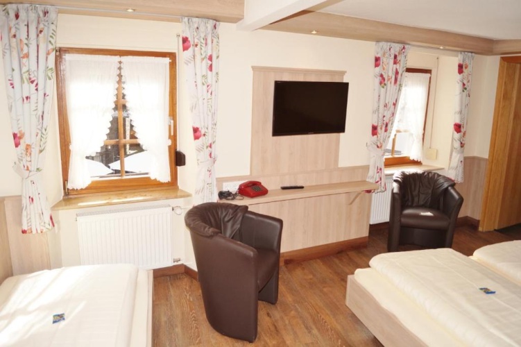 Superior Triple room