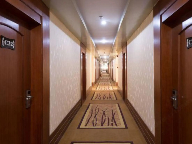 Longxiang Hotel