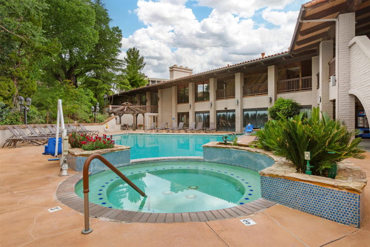 Best Western Plus Arroyo Roble Hotel & Creekside Villas photo 19