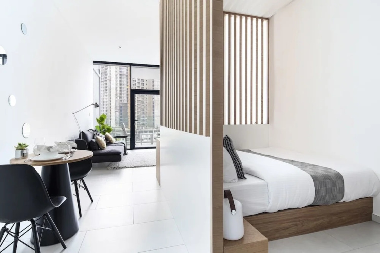 Modern & Adorable Studio w/ Spectacular Burj Khalifa Views!