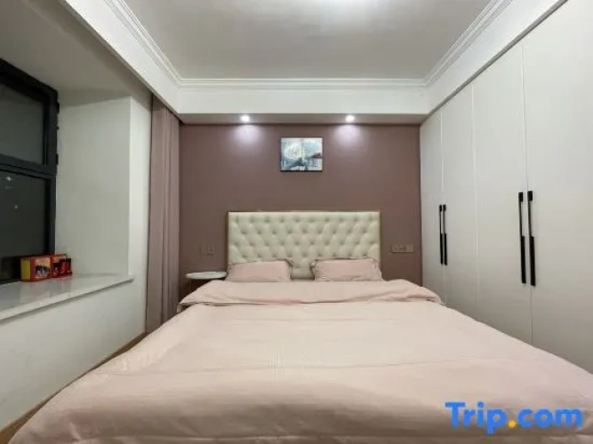 3 Bedrooms Luxury Suite with lake view