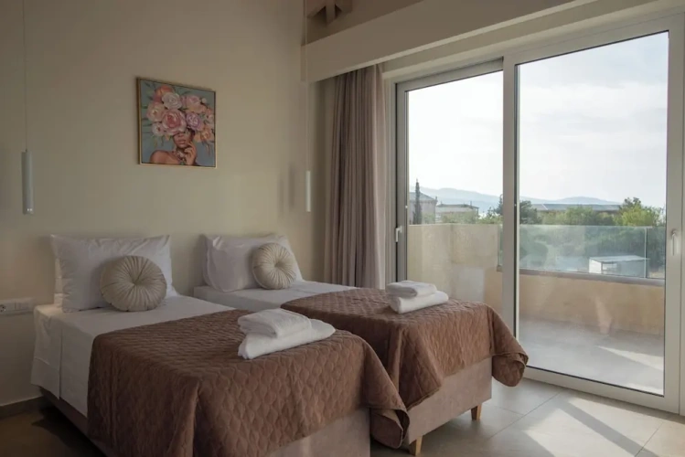 Deluxe Villa