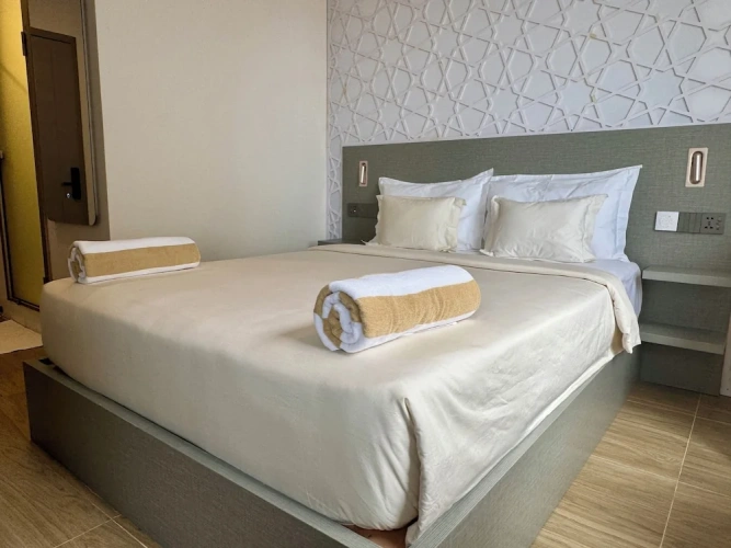 Deluxe Double room with city view