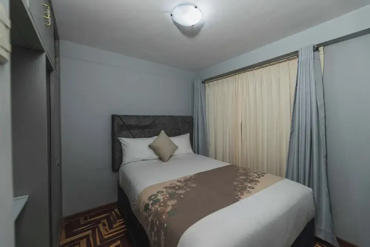 San Pedro Apartments
