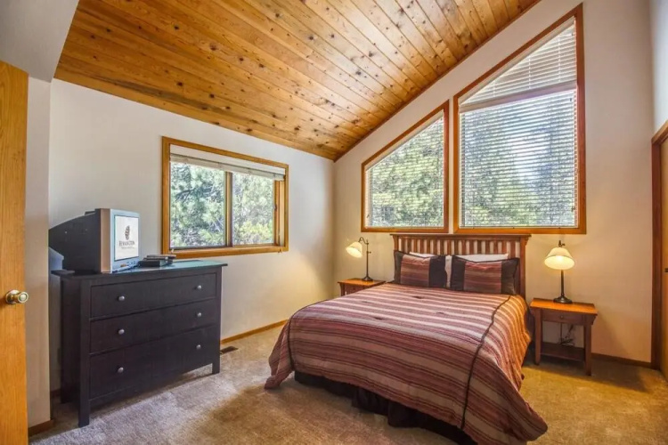 Diamond Peak 4