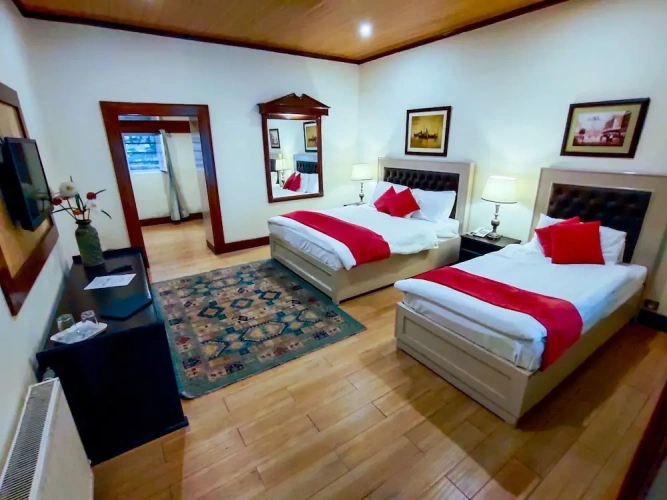 2 Bedrooms Family Suite with garden view
