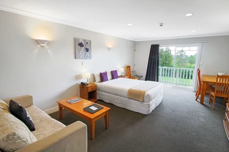2 Bedrooms Deluxe Apartment