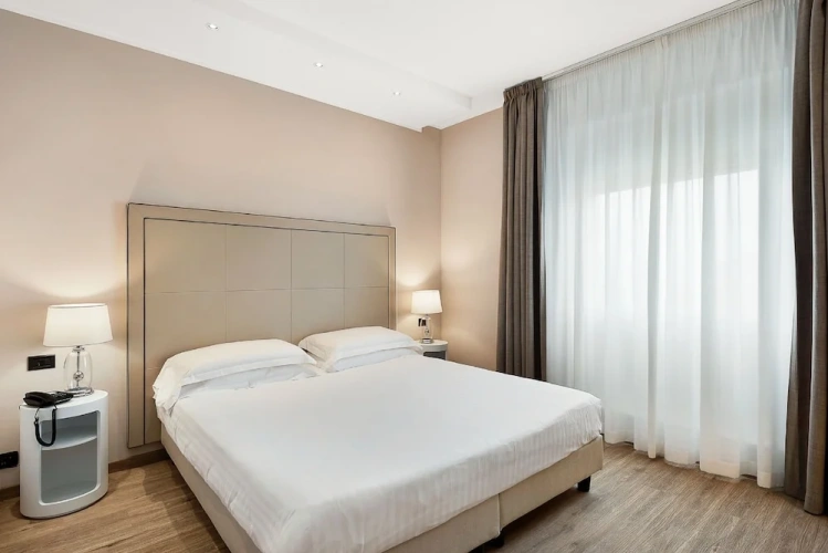 Superior Double room with partial sea view