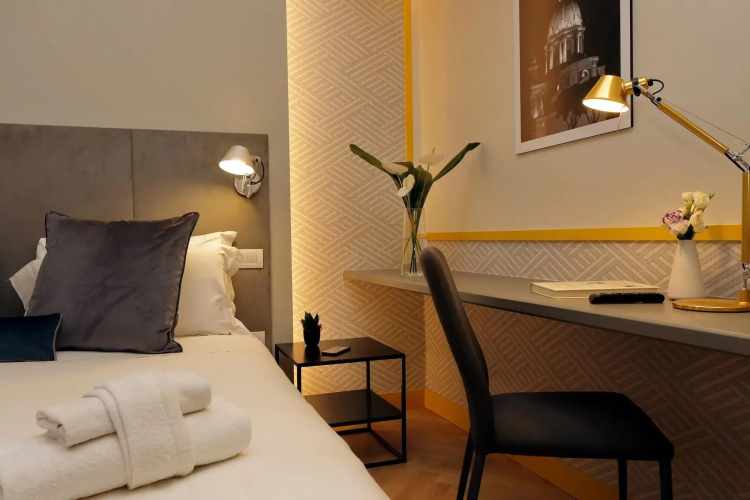 Roma Five Suites