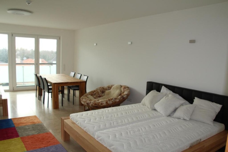 3 Bedrooms Apartment
