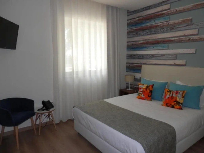 Standard Twin room with view