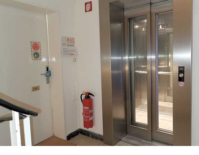 Economy room