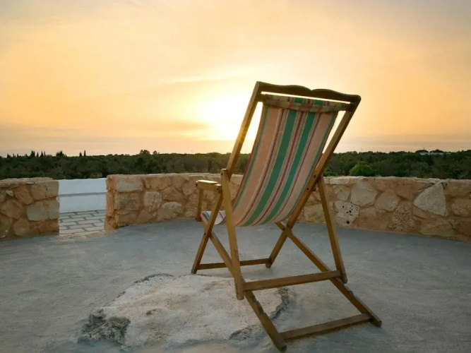 Luxurious Villa in Torre Suda with Hot Tub