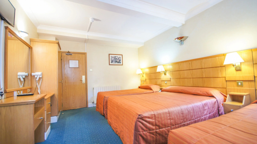 Nayland Hotel