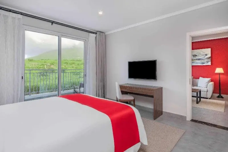 2 Bedrooms Double Suite with sea view