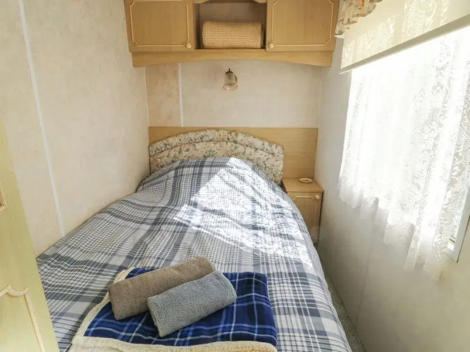 Fron Dderw Caravan