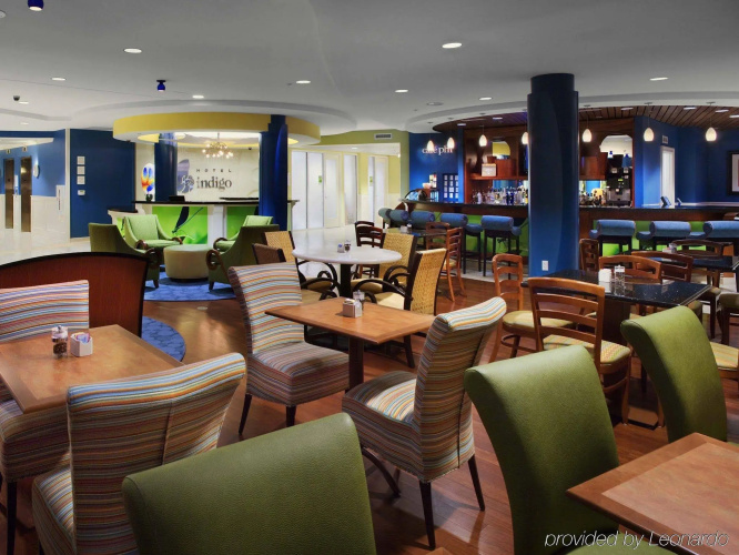 Hotel Indigo Jacksonville-Deerwood Park photo 29