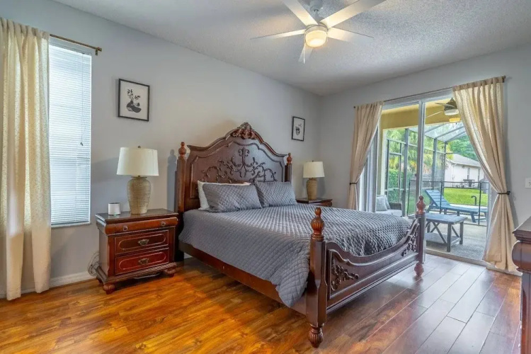 8512 Emerald Island