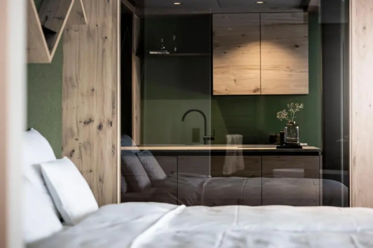 Apartment with balcony