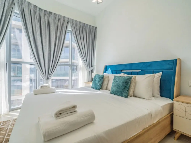 Glamorous Apartment Facing Burj Khalifa