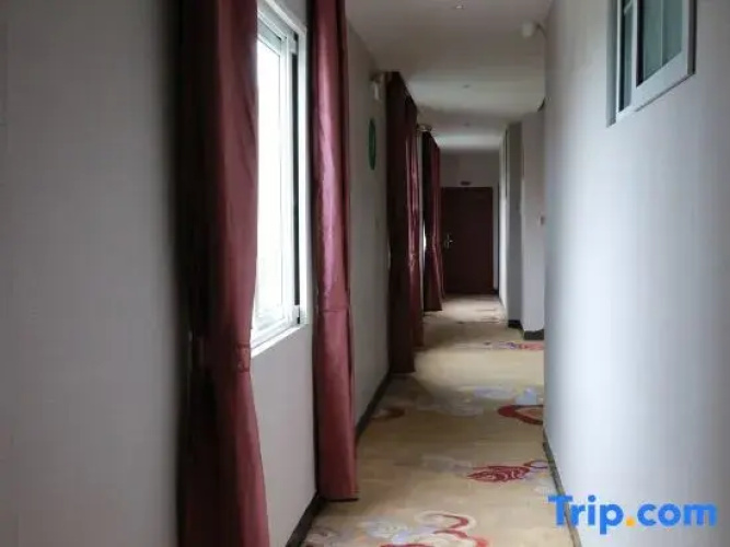 Pingguo Jufeng Express Hotel
