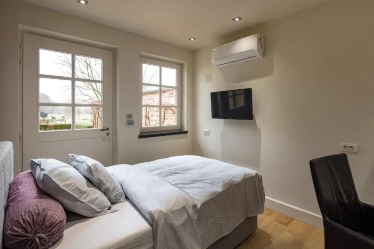 Deluxe Single room