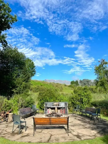 Esigodini Cottage