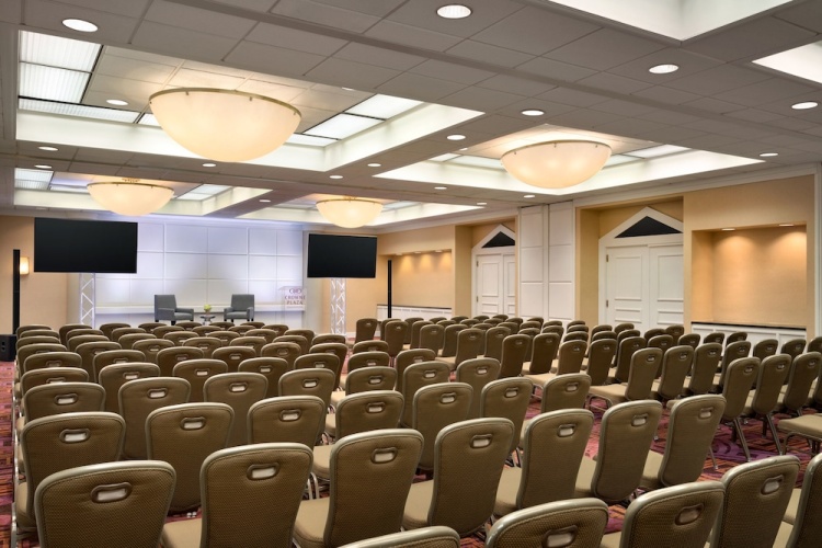 Crowne Plaza Englewood photo 19
