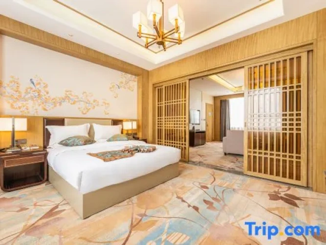 Deluxe Double Suite