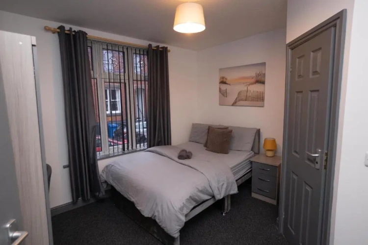 4 Bedrooms Cottage