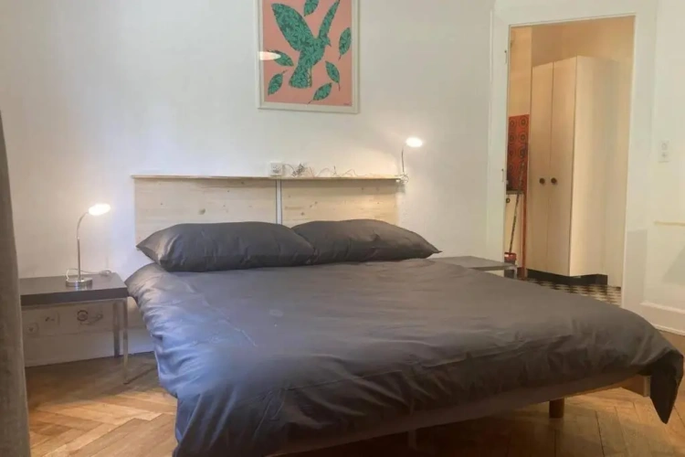 2 Bedrooms Apartment