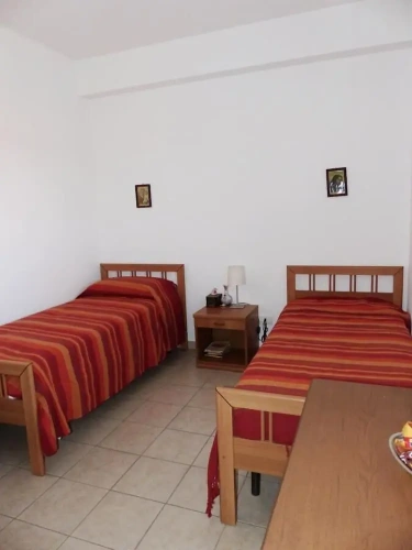 2 Bedrooms Classic Apartment