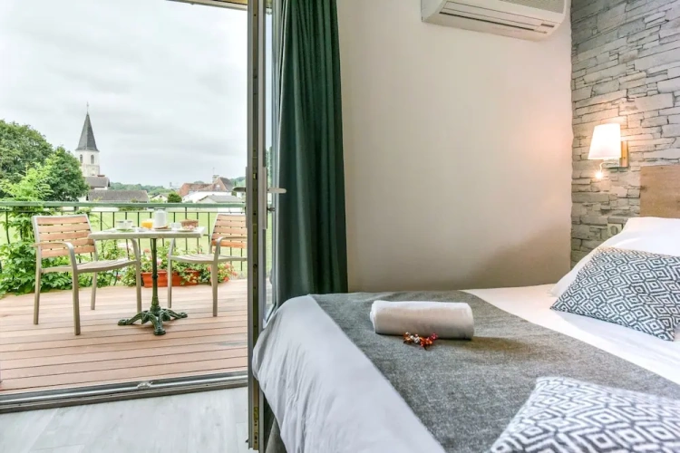 Standard Double room with balcony