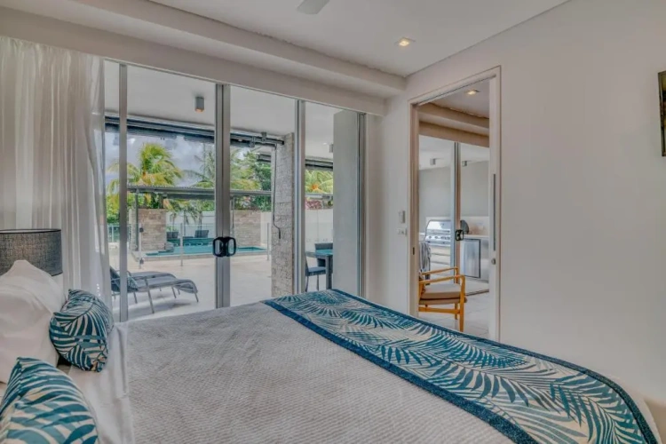 2 Bedrooms Terrace Apartment