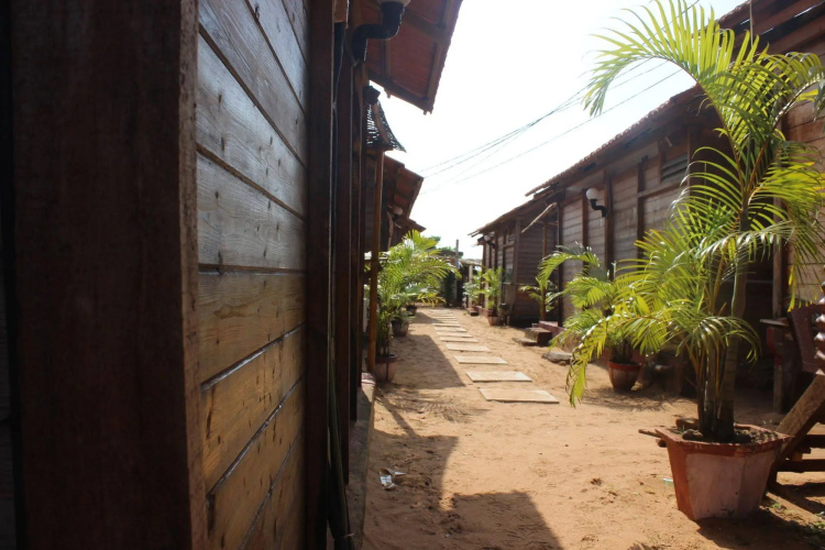 Tivai Beach Cottages