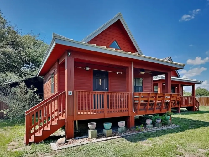 2 Bedrooms Cottage with balcony