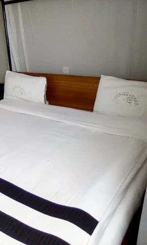 Premier Lodge